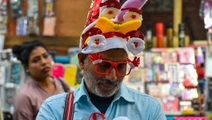 Jarmark świąteczny w jednym z miast w Indiach