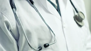 Policja przerwała dyżur pijanego lekarza. Grozi mu więzienie