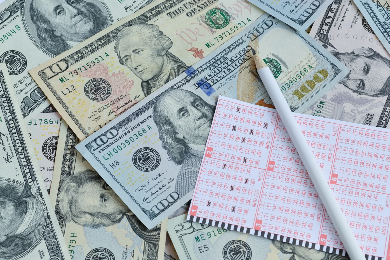 Niemal dwa miliardy dolarów nagrody na loterii w USA Niemal dwa miliardy dolarów nagrody na loterii w USA