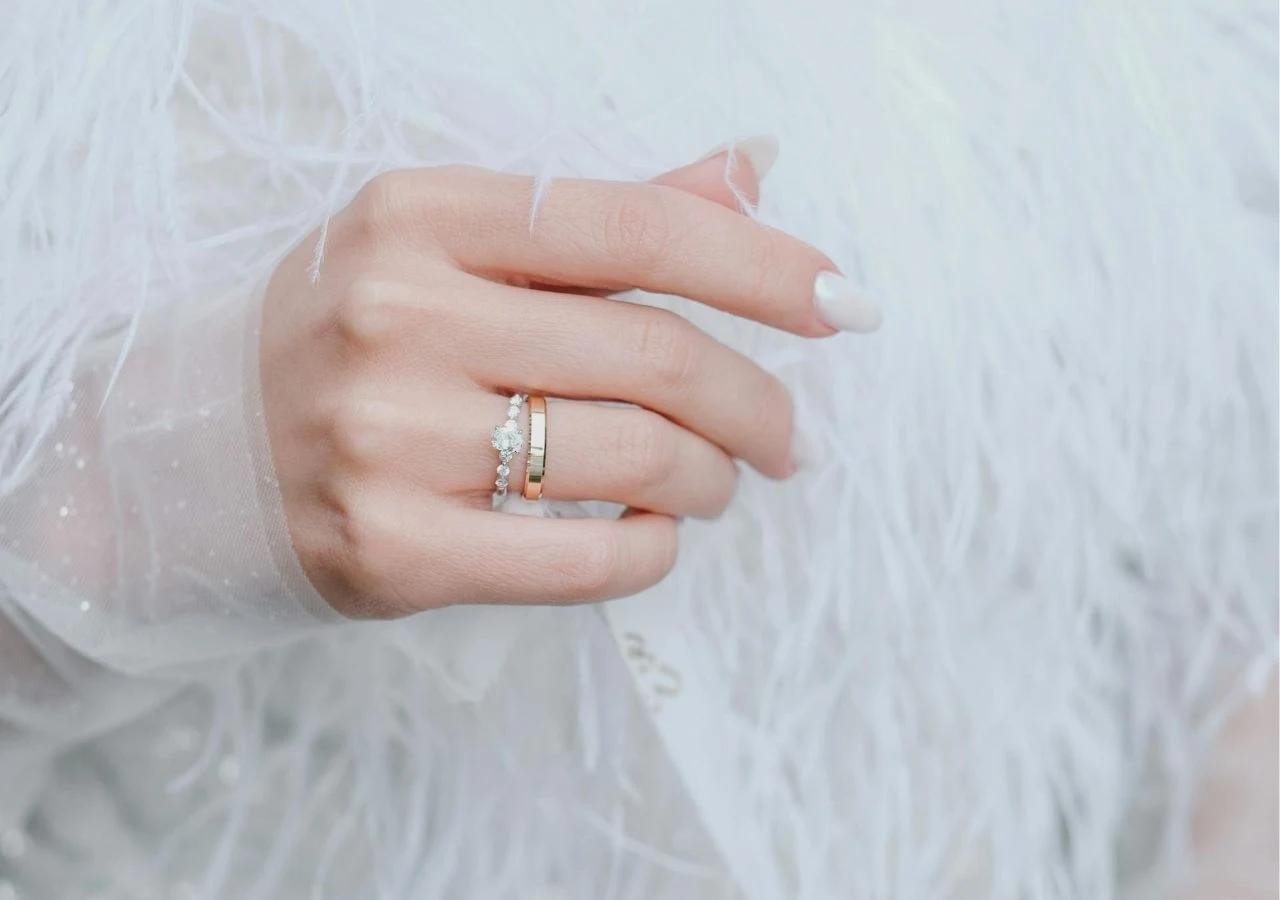 Trendy w ślubnym manicure Trendy w ślubnym manicure