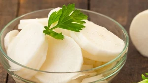 Chrup jako przekąskę. Przyspiesza metabolizm i oczyszcza organizm