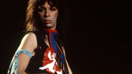Vinnie Vincent odpowiedział na komentarze internautów