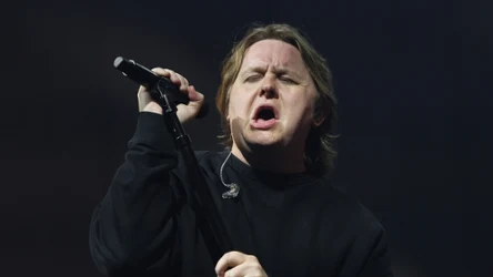Lewis Capaldi szykuje powrót do studia