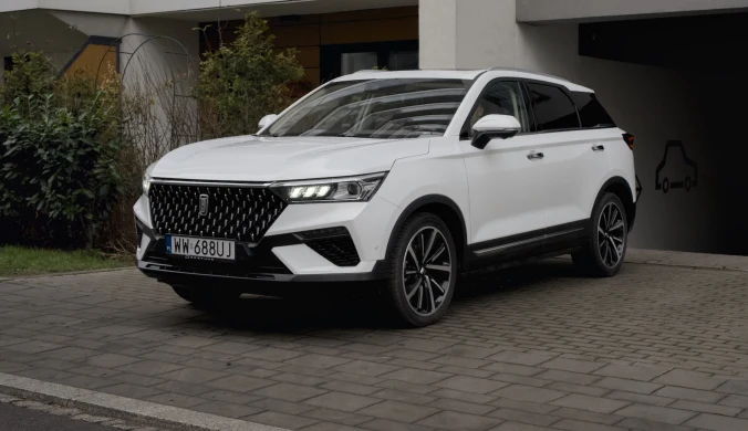 Bestune T77 to całkiem ładny kompaktowy SUV