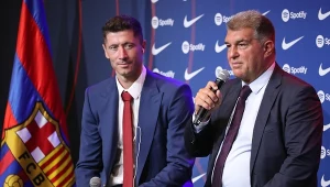 Robert Lewandowski i Joan Laporta
