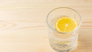 Trzy oczyszczające napoje: Przyniosą ulgę po sylwestrowym szaleństwie 