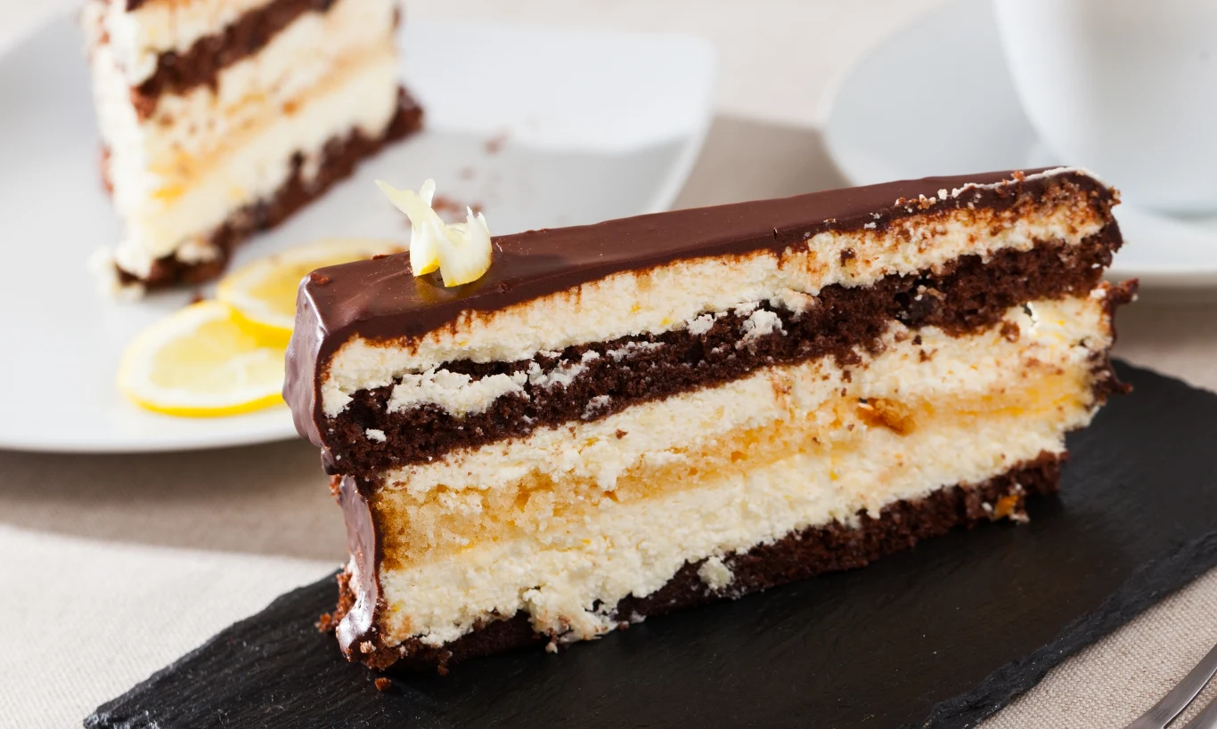 Ciasto zgrywus to idealna propozycja na Trzech Króli. Jest smaczne, efektowne i do tego proste w przygotowaniu