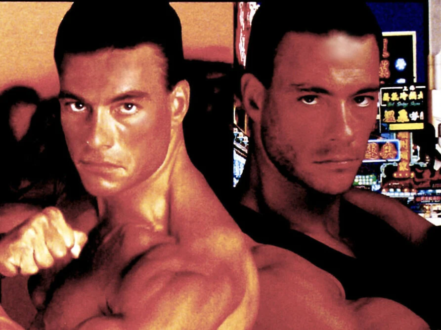 Jean-Claude Van Damme w podwójnej roli na plakacie "Podwójnego uderzenia" Jean-Claude Van Damme w podwójnej roli na plakacie "Podwójnego uderzenia"