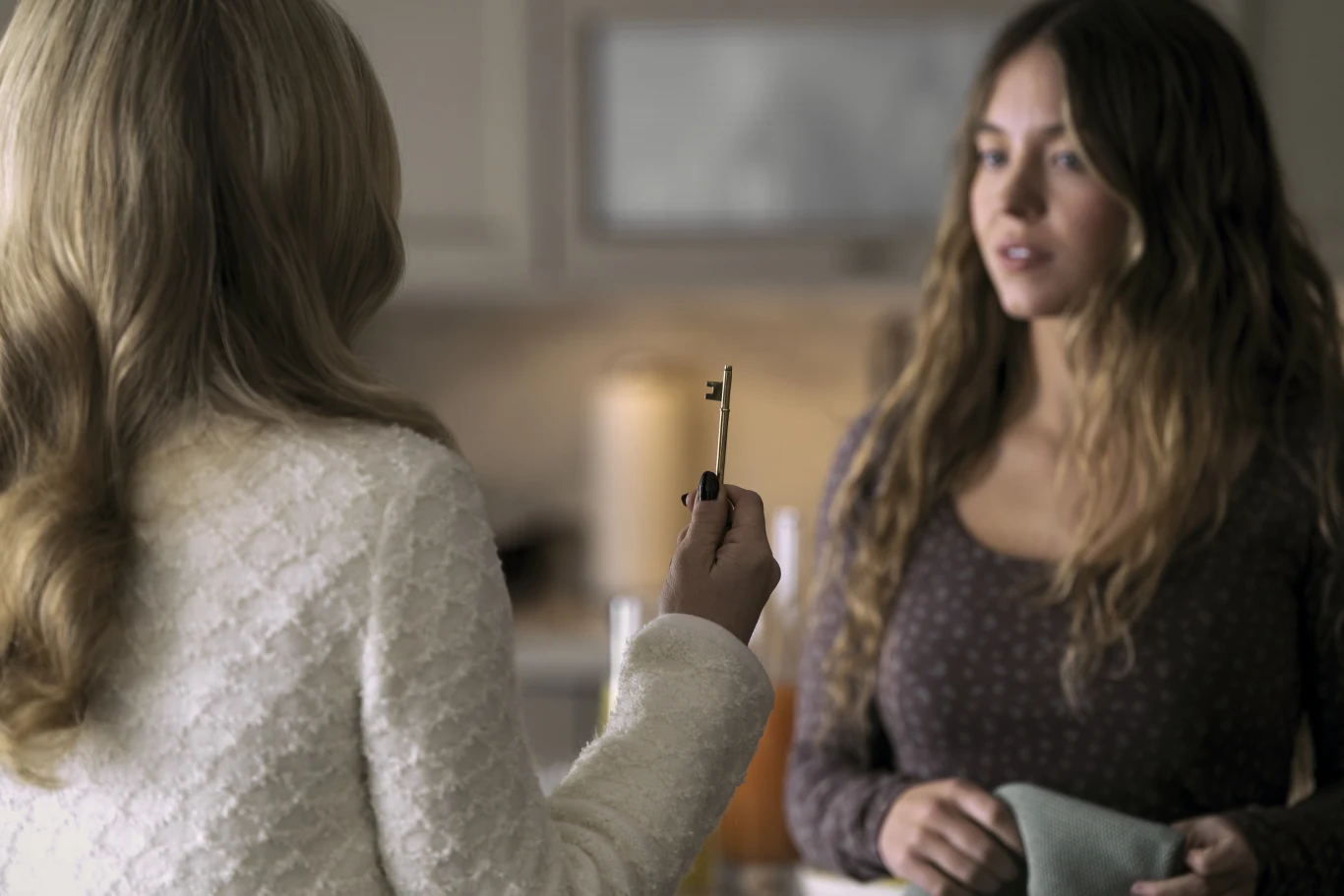 Amanda Seyfried i Sydney Sweeney w filmie "Pomoc domowa" Amanda Seyfried i Sydney Sweeney w filmie "Pomoc domowa"