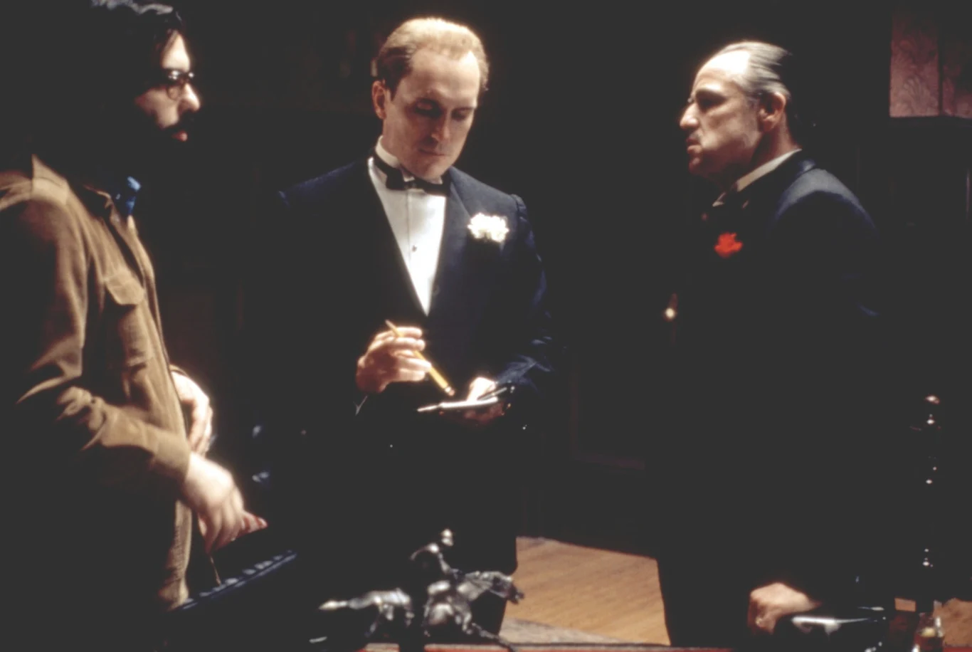 Francis Ford Coppola, Robert Duvall i Marlon Brando na planie "Ojca Chrzestnego"