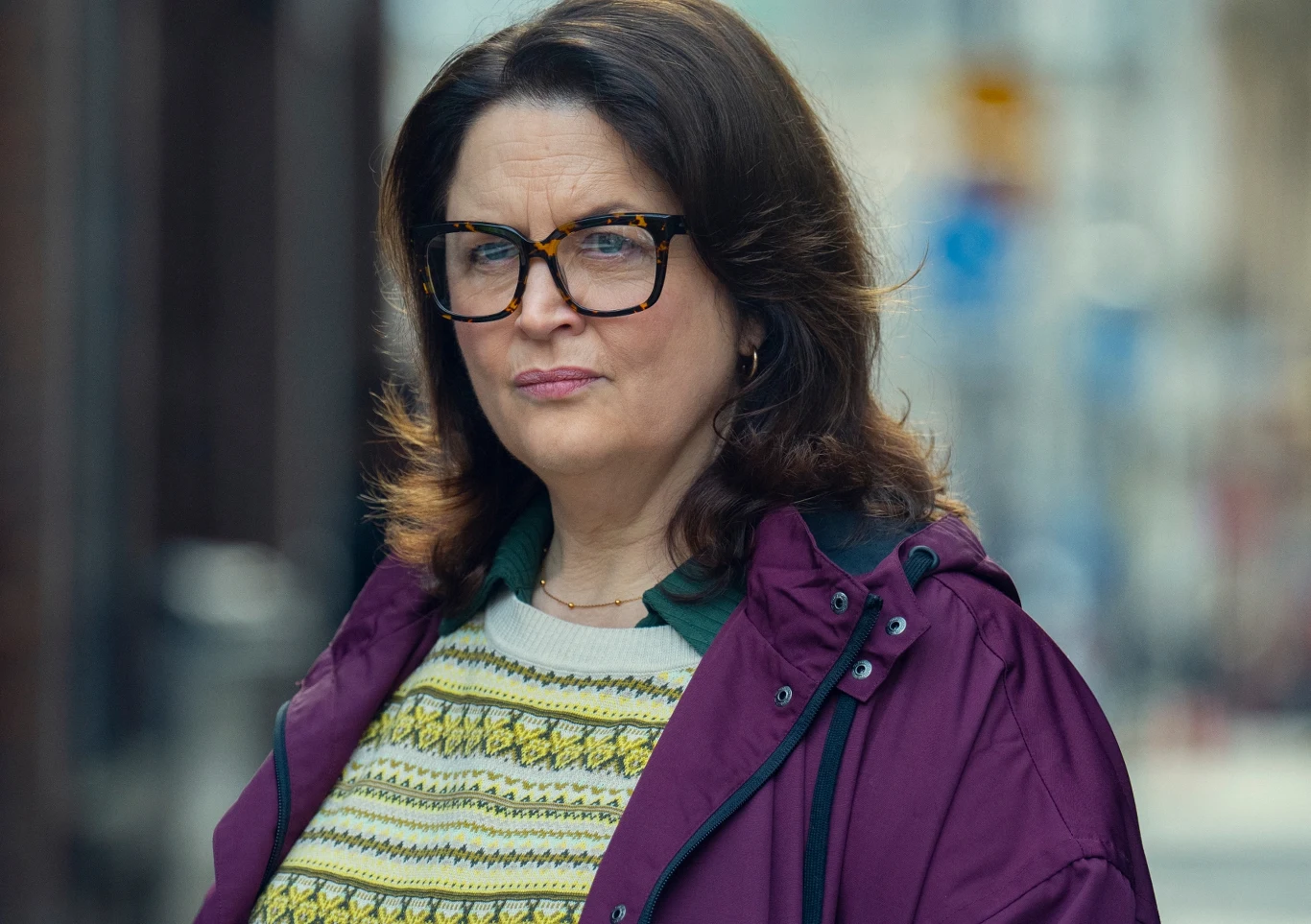 Ruth Jones w serialu "O krok za daleko"