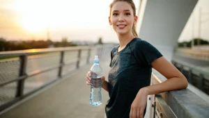 Tylko 3 tys. kroków, 30 gramów białka i 1/3 wody. Efekty zobaczysz od razu