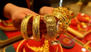 Cena złota rośnie po tym jak USA schwytały Maduro