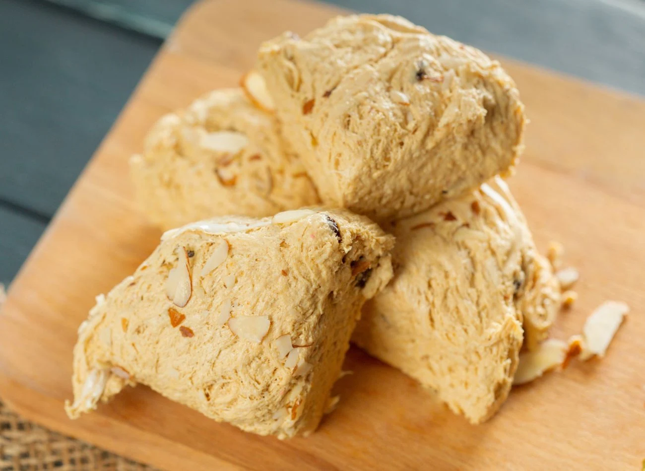 Niedoceniana przekąska, która ma dużo dobrego białka i tłuszczu. Niedoceniana przekąska, która ma dużo dobrego białka i tłuszczu.