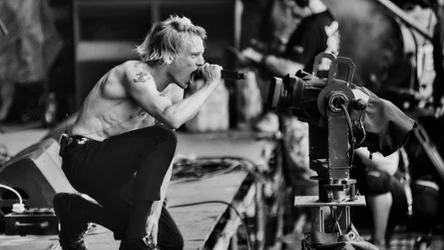 Jamie Campbell Bower (Counterfeit) podczas Przystanku Woodstock 2018