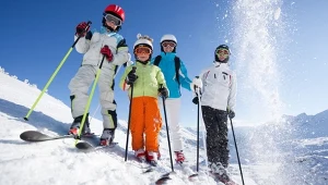 Ferie zimowe coraz bliżej. Te zasady warto znać przed wyjazdem