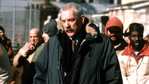 Donald Sutherland w filmie "Osadzony"