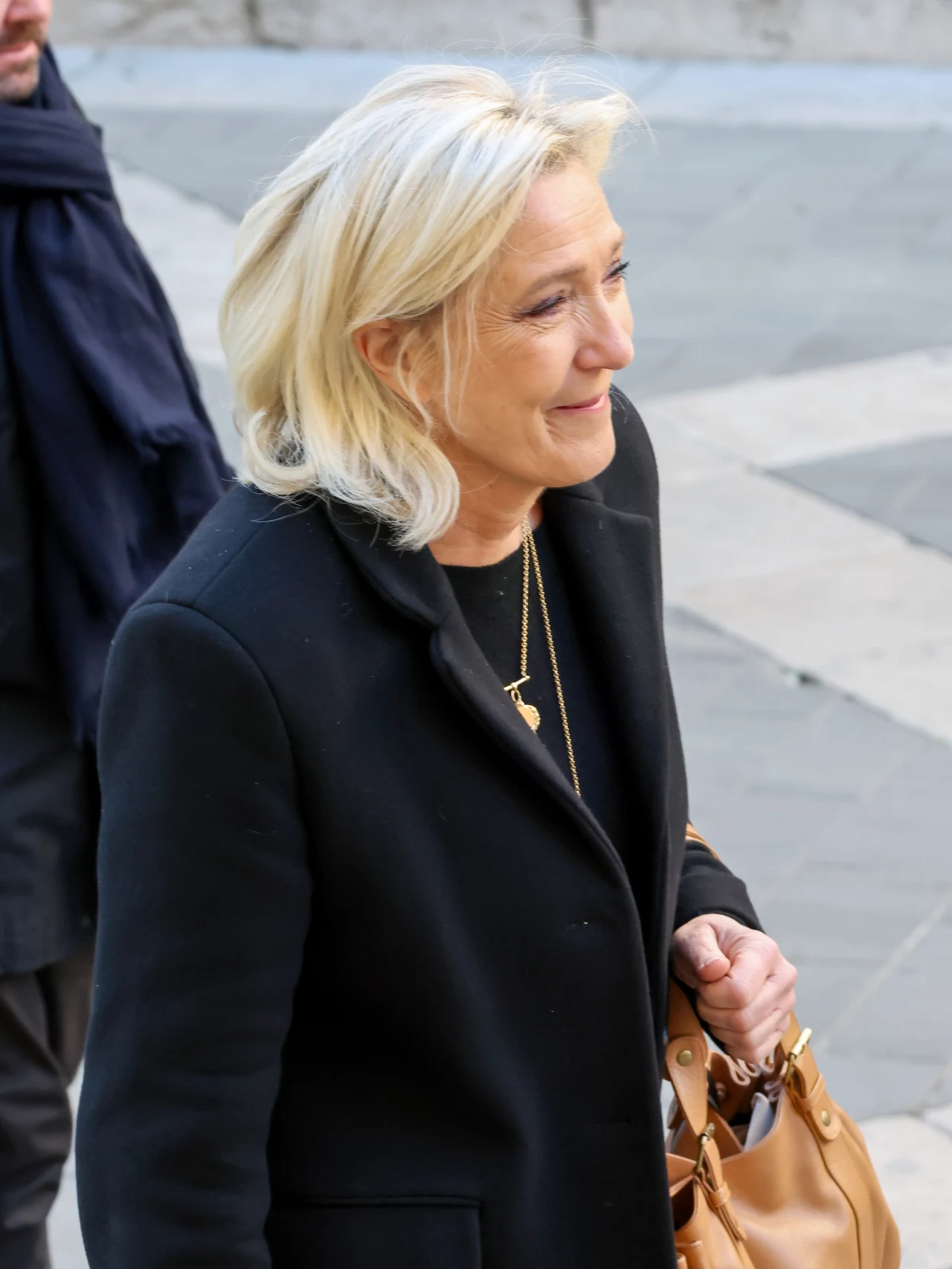 Marine Le Pen podczas pogrzebu Brigitte Bardot Marine Le Pen podczas pogrzebu Brigitte Bardot