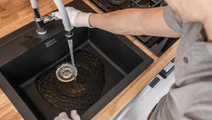 Wlej do zlewu prostą mieszankę. W mig udrożni zatkany odpływ