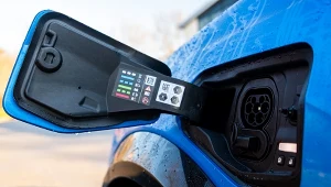 Nigeria promuje elektryki. Ładują je z agregatów bo brakuje prądu
