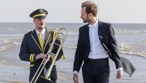 Benjamin Lavernhe i Pierre Lottin w filmie "Wysokie i niskie tony" / Aurora Films