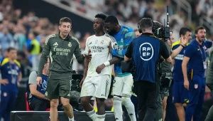 Wrze po derbach Madrytu. Spięcie Viniciusa z Simeone, posypały się kartki