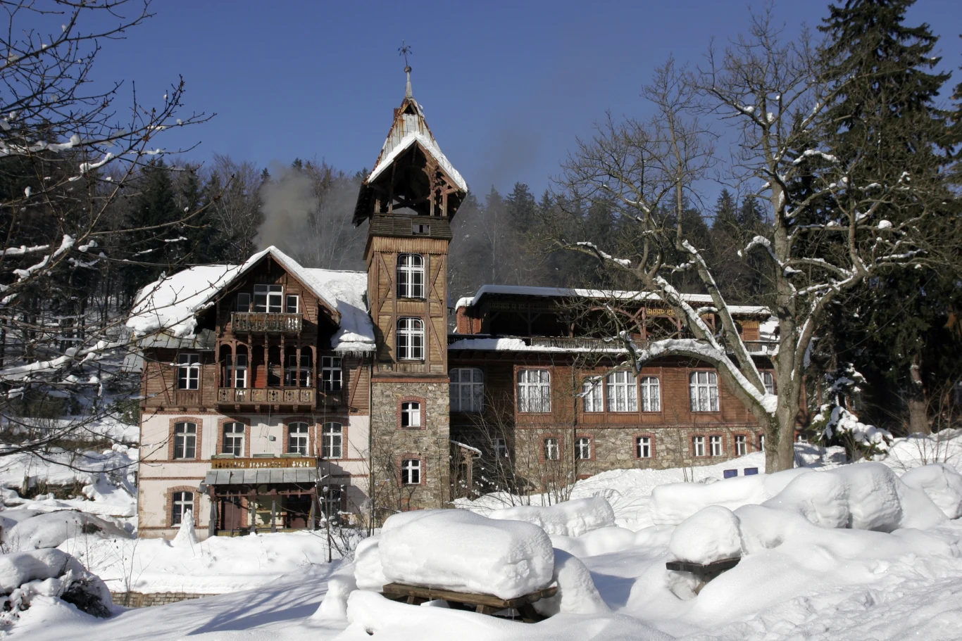 "Mała Szwajcaria" wygląda zimą jak z bajki. Znajdziesz ją na Dolnym Śląsku "Mała Szwajcaria" wygląda zimą jak z bajki. Znajdziesz ją na Dolnym Śląsku