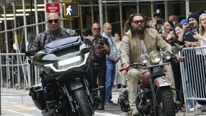 Dave Bautista i Jason Momoa na planie filmu "Ekipa wyburzeniowa"