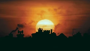 Na południu Polski pojawił się smog. Wydano alerty RCB dla powiatów na Dolnym Śląsku i Opolszczyźnie