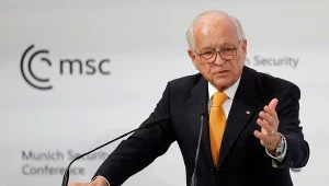 Wolfgang Ischinger sugeruje, że niemiecki rząd powinien przekazać Polsce broń w ramach reparacji