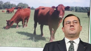 Minister rolnictwa i rozwoju wsi Stefan Krajewski na konferencji prasowej w siedzibie resortu. Spotkanie 8 stycznia dotyczyło przyszłości polityki rolnej oraz umowy UE-MERCOSUR