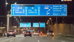 Gdzie nakleić austriacką winietę na szybę samochodu?