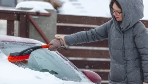 Ten zimowy problem potrafi unieruchomić auto. Zrób jedną rzecz