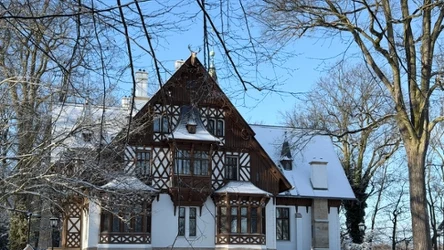 Pałac w Promnicach jest wyjątkowym okazem kultury łowieckiej