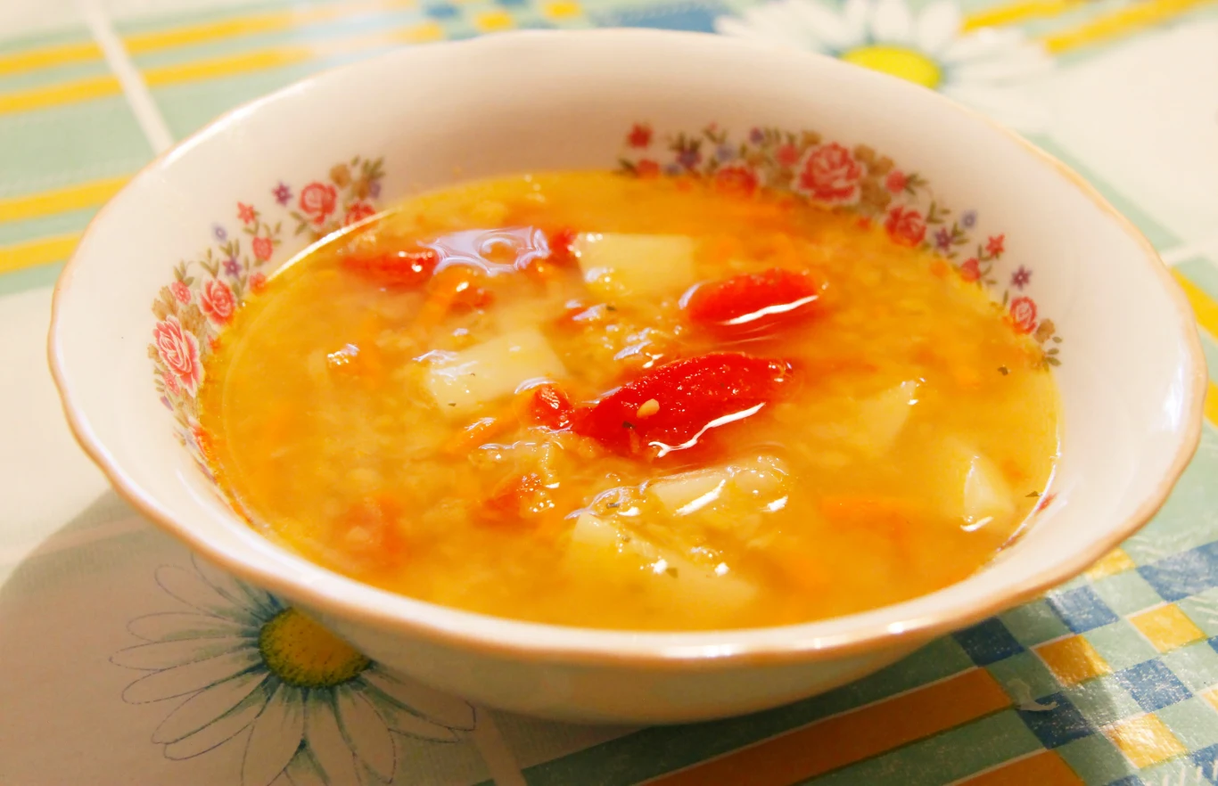 Ta zupa doskonale rozgrzeje w chłodne dni Ta zupa doskonale rozgrzeje w chłodne dni