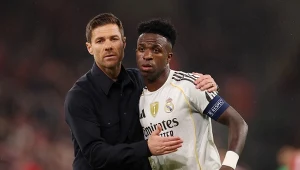 Xabi Alonso i Vinicius Junior