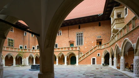 ​Nawojka, czyli rysa na szkle. O legendzie pierwszej studentki średniowiecznego Krakowa