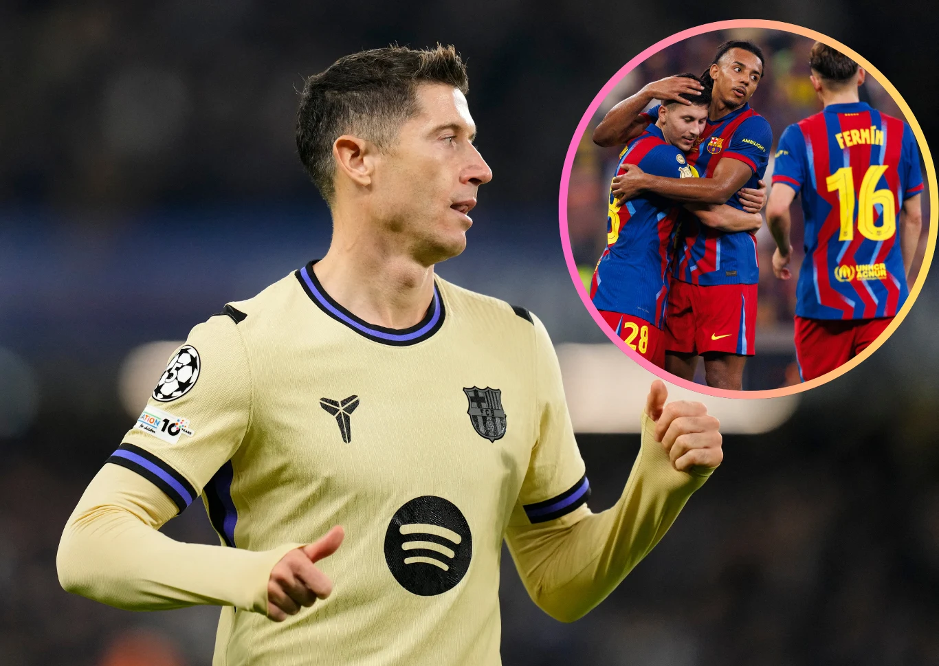 Piłkarz FC Barcelony ubrany w jasny strój sportowy z widocznym logo klubu i sponsora w centrum kadru, w prawym górnym rogu okrągła wstawka przedstawiająca zawodników drużyny FC Barcelona świętujących razem na boisku podczas meczu.