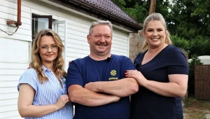 Architektka Marta Kołdej, po lewej, ceni sobie współpracę z szefem budowy i nową prowadzącą Nasz Nowy Dom.