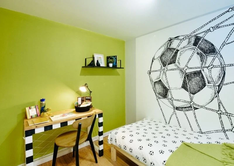 Nawet biurko nawiązuje do piłki nożnej