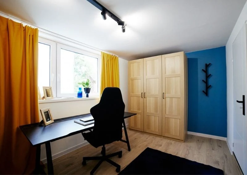 Pierwszy pokój to kolorowe i funkcjonalne miejsce