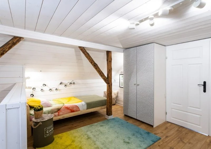 Na poddaszu znalazł się pokój Mateusza