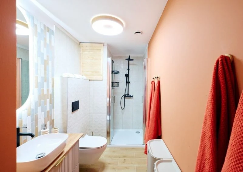 Duża i funkcjonalna łazienka