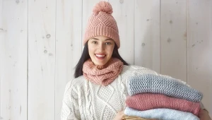 Zrób to, a szybko odświeżysz wełniany sweter. To sposób od pokoleń stosowany zimą