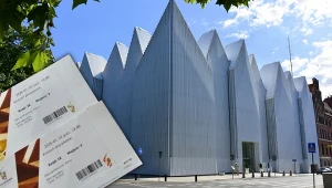 Bilety na koncert w Filharmonii w Szczecinie tańsze dla polityków. "Elitarny obciach samorządowy"