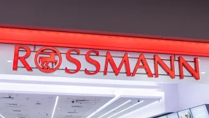 Tanie i urocze prezenty dla babci i dziadka - Rossmann już je sprzedaje