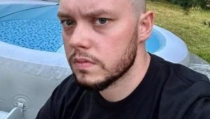 Książulo wydał majątek na pizzę. Nie do wiary, co na niej znalazł...