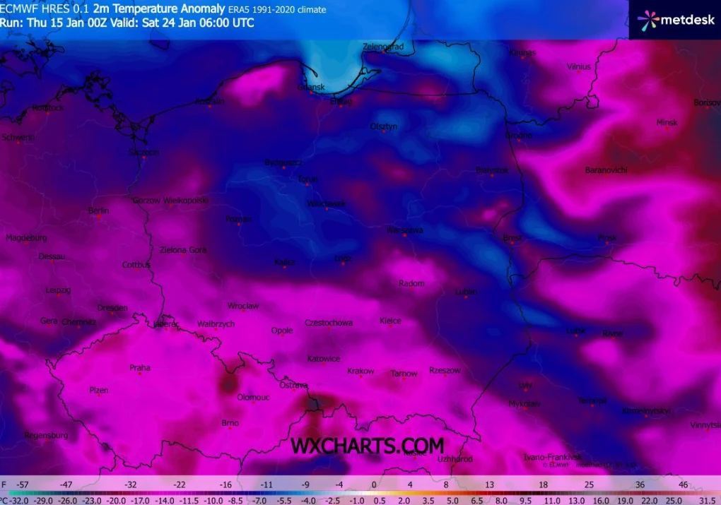 Kolorowa mapa Europy Środkowej przedstawiająca anomalię temperatury powietrza na powierzchni ziemi, z wartościami wyrażonymi w różnorodnych odcieniach różu, fioletu i błękitu, wskazującymi na niższe niż przeciętne temperatury. Na mapie widoczne są gran...