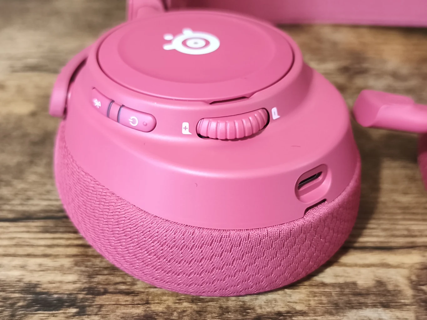 SteelSeries Arctis Nova 7P Wireless Gen 2