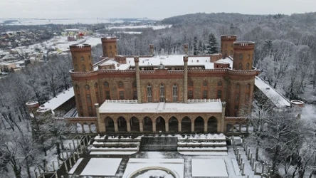 Pałac Marianny Orańskiej w Kamieńcu Ząbkowickim zachwyca wielkością